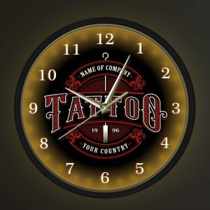 Geek Alerts Relógio de parede com luz noturna com controle de voz, hora de tatuagem, moldura de metal personalizada, relógio de parede de quartzo silencioso, loja de tinta, tatuagens, tatuagens